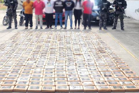 Seis personas aprehendidas tras hallazgo de media tonelada de cocaína en inmueble en Los Ceibos