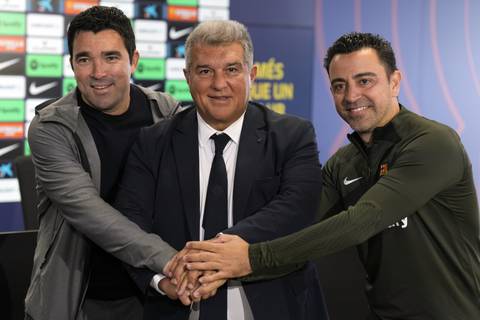 Xavi continuará en el FC Barcelona, un proyecto que considera “no está acabado”