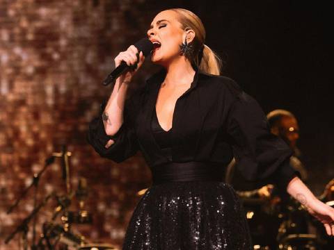 La industria musical le rinde homenaje a Matthew Perry: estas fueron las palabras que le dedicó Adele