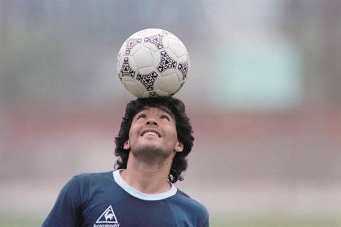 Exdelantero de Barcelona SC, que ‘se fugó del club’, revela que a Diego Maradona intentó salvarlo de las drogas