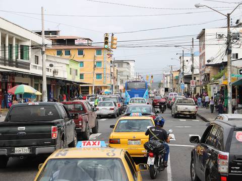 Guayaquil tendrá mapa de ruido en diciembre; médico sugiere quitar pitos a buses urbanos y prohibir venta de altoparlantes