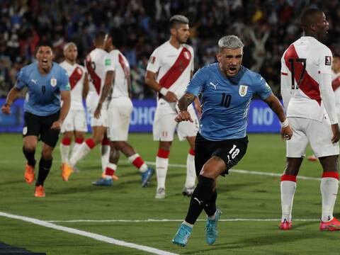 Uruguay gana 1-0 a Perú, de paso le da una mano a Ecuador y ambos se clasifican al Mundial