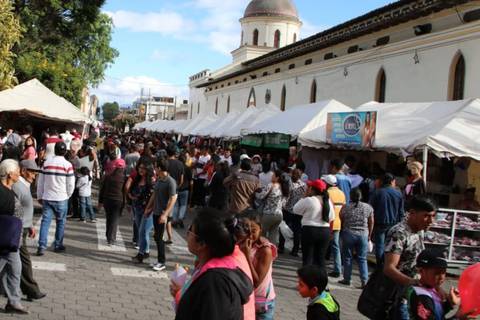 Atuntaqui ofrece moda, gastronomía, caminata y shows musicales en este feriado por el Día del Trabajo 