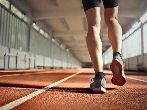 Una entrenamiento de 30 minutos o 10.000 pasos, estudio revela cuál es mejor para perder peso
