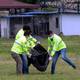 Dos personas caen del tren de aterrizaje de nave en el aeropuerto de Guayaquil