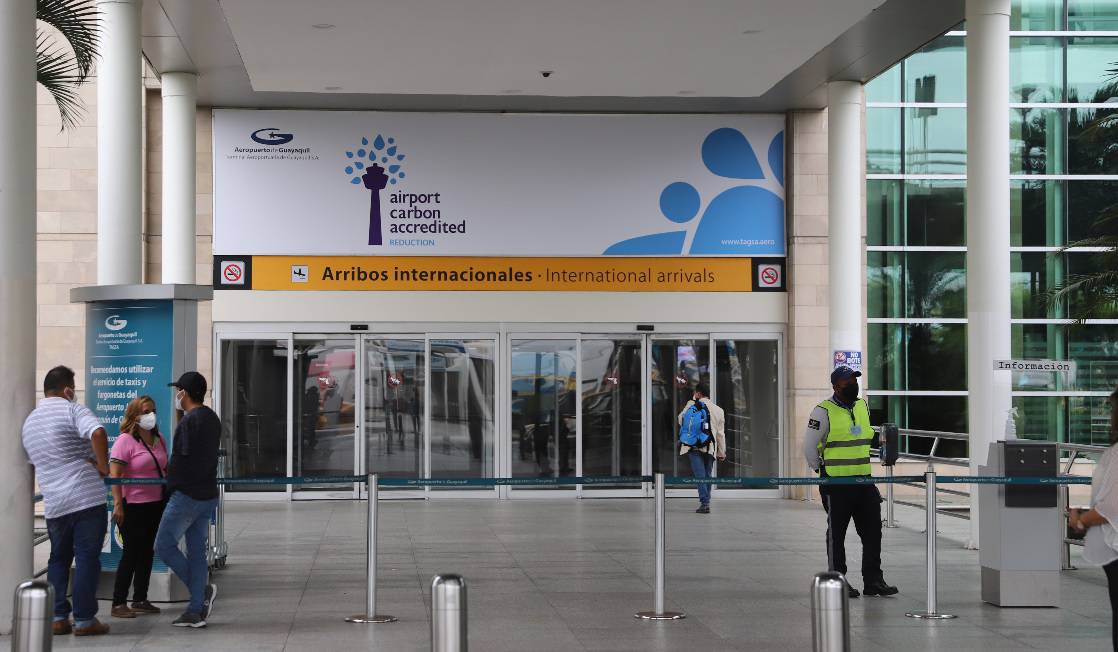 Passengers traveling to Ecuador this week are adjusting to new airport arrangements |  Community |  Guayaquil