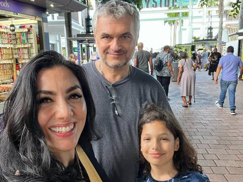 Las merecidas vacaciones de Pamela Cortés en Miami: la artista se da un descanso de la televisión y emprende un viaje familiar a propósito del cumpleaños de su esposo