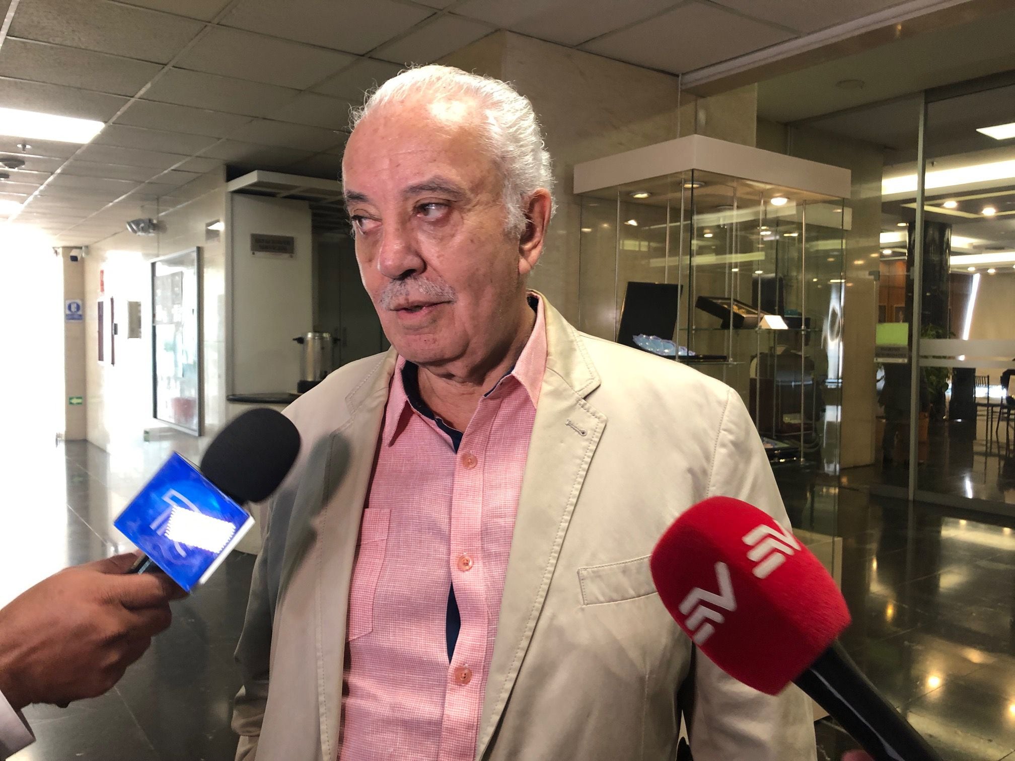 Exfiscal Galo Chiriboga asegura que es una venganza de Carlos Pareja Yannuzzelli afirmar que le entregó $ 300.000 en efectivo