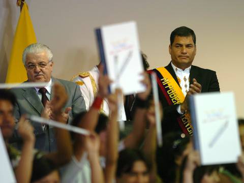 La Constitución del ‘buen vivir’ cumple quince años este 28 de octubre, ¿se ha materializado este concepto en la vida diaria de los ecuatorianos?