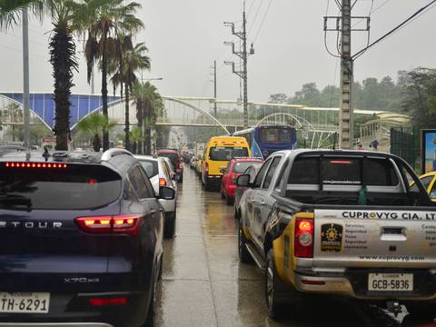 Movilidad se complica en Guayaquil