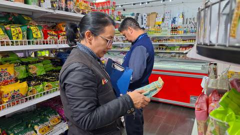 Más de 3.000 productos asiáticos fueron retirados por presentar irregularidades sanitarias en Quito