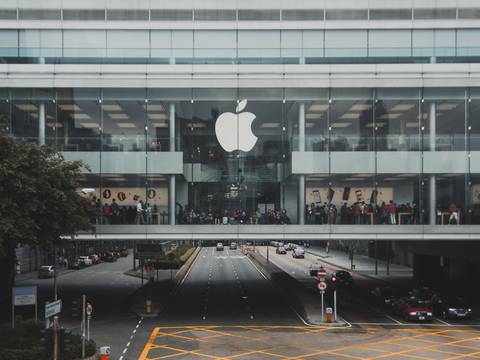 El CEO de Apple revela que la compañía trabaja en un equipo que “superará con creces” al iPhone