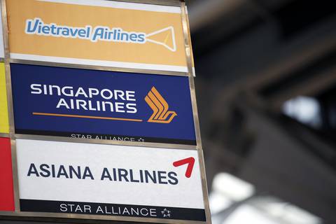 Unos 28 heridos del vuelo de Singapore Airlines siguen hospitalizados en Bangkok