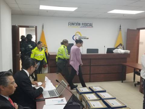 María Sol Larrea permanece en la CRS de Tungurahua por caso lavado de activos