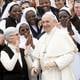 El papa Francisco advierte que la pornografía es un vicio que también se da entre sacerdotes y monjas