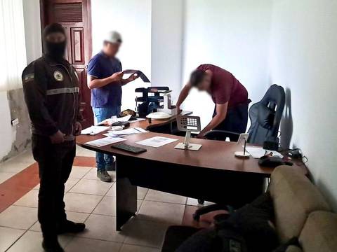 Entre detenidos por supuesto negociado con grúas hay agentes que ocupan jefaturas en Comisión de Tránsito y Policía  