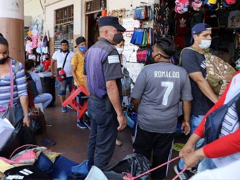 Guayaquil: Comercio informal precisa organizarse para poder subsistir