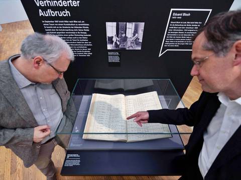 Exponen en Austria las ambiciones líricas que tenía Adolf Hitler antes de convertirse en el malvado dictador de Alemania