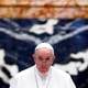 El papa Francisco fue operado con éxito de un problema de colon en Roma