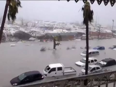Al menos siete muertos dejaba huracán Irma tras su paso por islas del Caribe