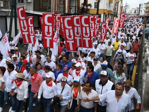 Día del Trabajo: marcha en Guayaquil por mejorar condiciones laborales y el IESS
