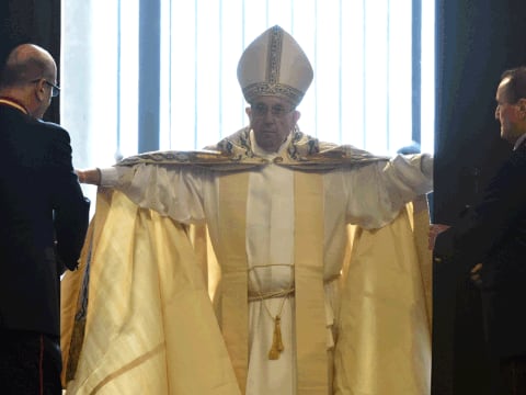 Papa da inicio al año de Jubileo centrado en la Misericordia