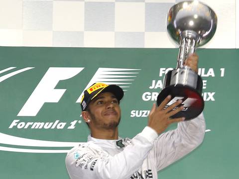 Lewis Hamilton ganó el GP de Japón y se aferró al liderato de la F1