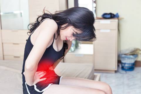 Estos son los síntomas del intestino irritable en mujeres: afectan el ciclo menstrual y las relaciones íntimas