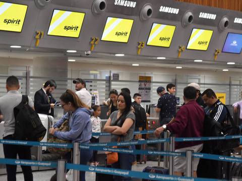 Movilización de pasajeros por vía aérea ya superó las cifras prepandemia en Ecuador, indica la DGAC