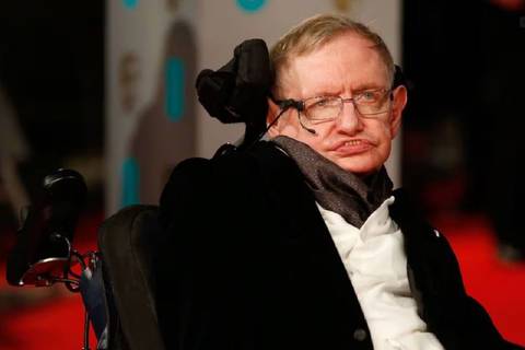 ¿Stephen Hawking en una orgía con menores? El nombre del científico sorprende en los documentos desclasificados del caso Jeffrey Epstein