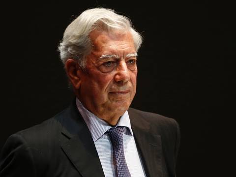Mario Vargas Llosa califica de 'golpe de Estado' la destitución de Martín Vizcarra de la presidencia de Perú