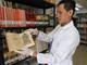 Unidad de Patrimonio Cultural trabaja en restauración de libros antiguos de la Biblioteca Municipal de Guayaquil