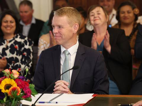 Chris Hipkins asume la jefatura de gobierno de Nueva Zelanda tras la salida de Jacinda Ardern 