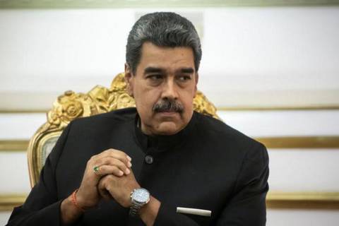 Estados Unidos retoma sanciones petroleras contra Venezuela