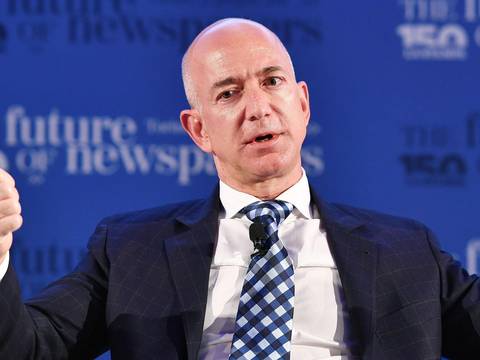 El peligroso viaje vertical de Jeff Bezos y su nave Blue Origin para permanecer solo 11 minutos afuera de la Tierra