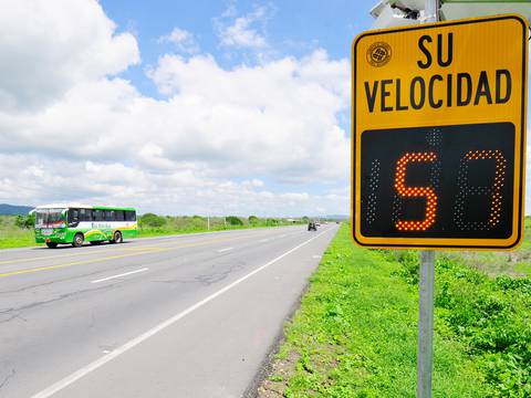 ‘No existe rango de gracia’: fotorradares de carretera Guayaquil-Santa Elena han emitido 5.233 citaciones en lo que va de 2024 