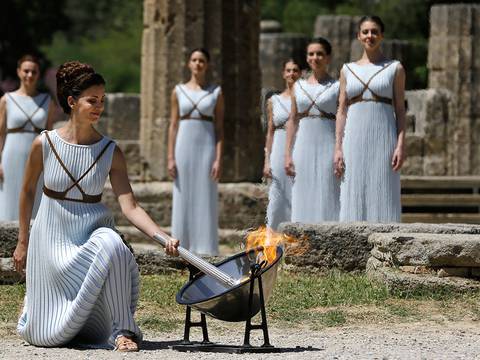 Llama de Río 2016 se prende en Grecia