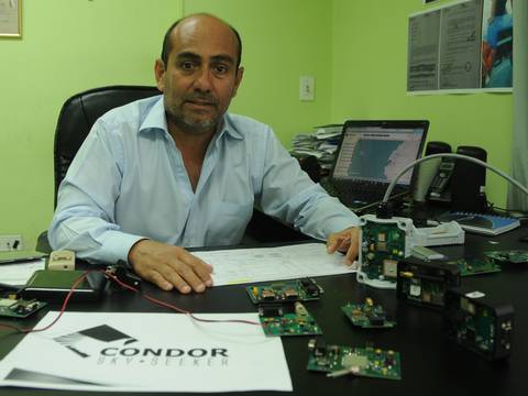Ecuatoriano crea dispositivo satelital de rastreo 