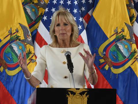 Los Estados Unidos ‘estamos comprometidos a establecer relaciones duraderas’, expresó Jill Biden en su visita a Ecuador