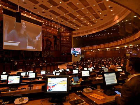 No todos los tributos regirán de inmediato - Agenda noticiosa del jueves