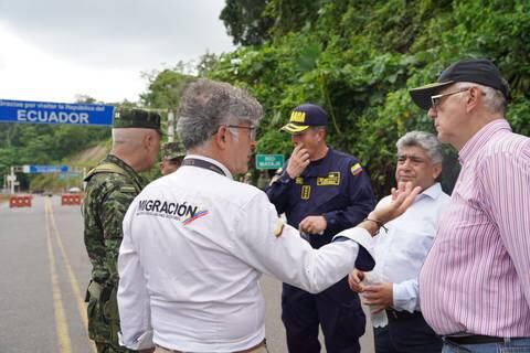 Colombia instalará oficinas de control migratorio en el paso fronterizo binacional del puente de Mataje