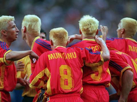 Anécdotas del Mundial de Fútbol: ¿Por qué los rumanos se tiñeron de rubio en Francia 1998?