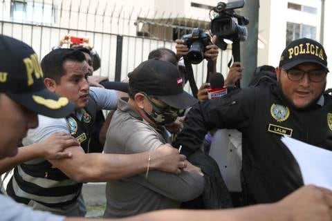Detienen al hermano de la presidenta de Perú, Dina Boluarte, por presunto tráfico de influencias
