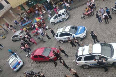 Un rumor de balacera causó pánico durante desfile por fiestas de La Troncal 