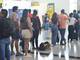 ‘Quién responde por reservas de hoteles, conexiones perdidas y no llegar al trabajo’: pasajeros de Equair desesperan frente a cierre de aerolínea
