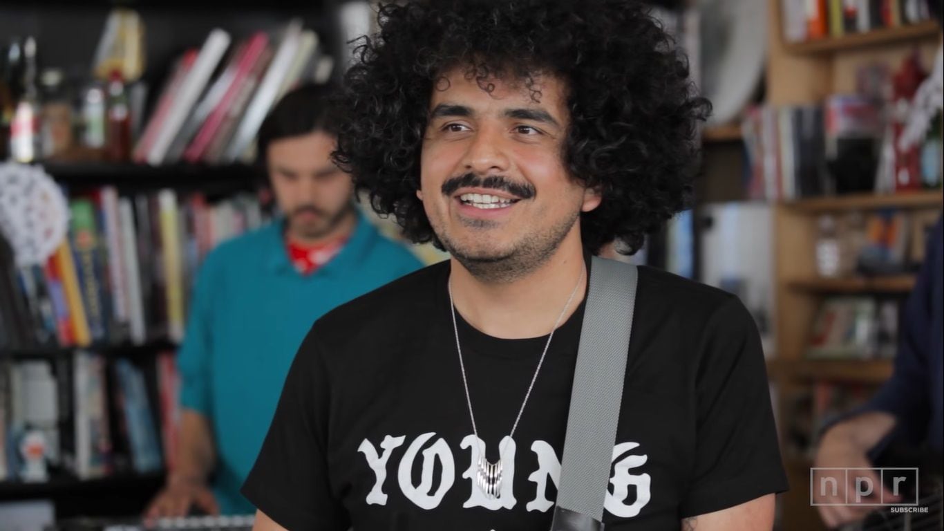 El músico ecuatoriano-estadounidense Helado Negro y su nuevo álbum ambiental y onírico