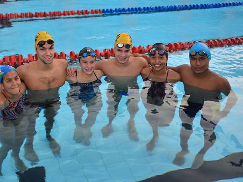 Jóvenes representarán al país en mundial de natación