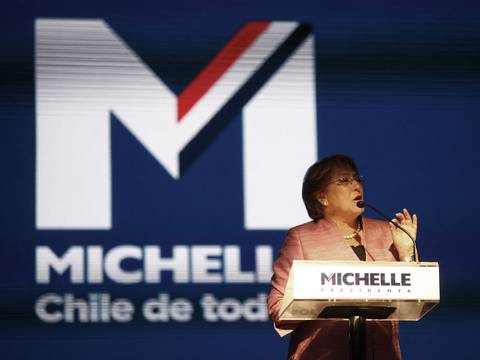 Carisma y promesas de reforma ponen a Michelle Bachelet a un paso de presidencia chilena