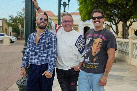 Ricardo Montaner junto a sus hijos Mau y Ricky regresa a las raíces que tanto ama después de nueve años de ausencia: el cantante que aún habla de “vos” visita a Maracaibo y canta gaitas