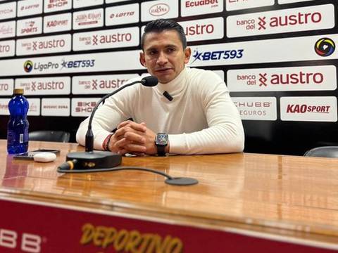 Luis Fernando Saritama, directivo del Deportivo Cuenca, y la derrota ante Barcelona SC por Liga Pro: Si el tiro libre era para nosotros, el árbitro hubiera terminado el partido